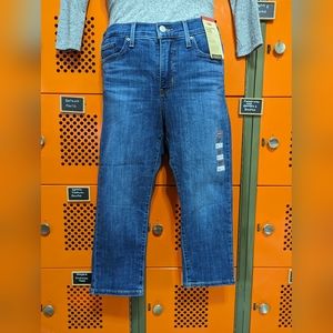 New with tag Women's Levi's 311 Shaping Skinny Capris Size 8/W29